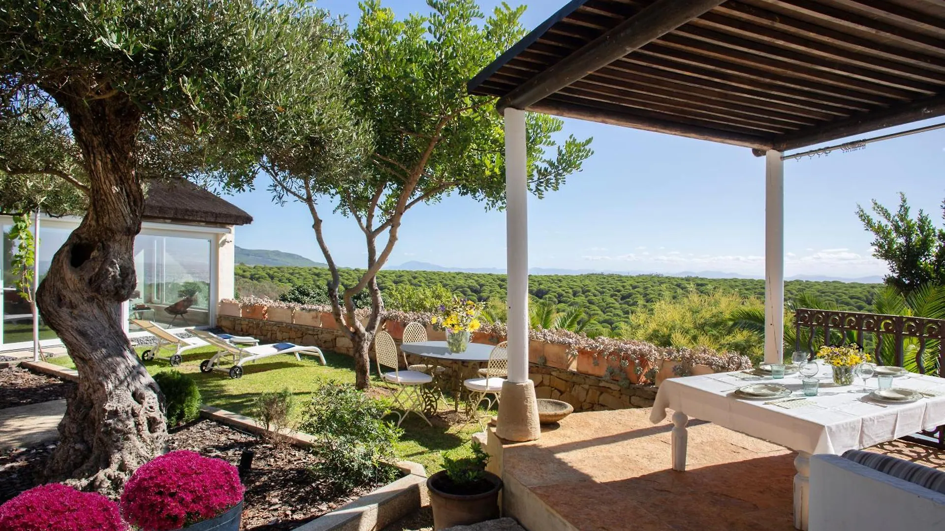 Holiday home Love Garden Bolonia Spain