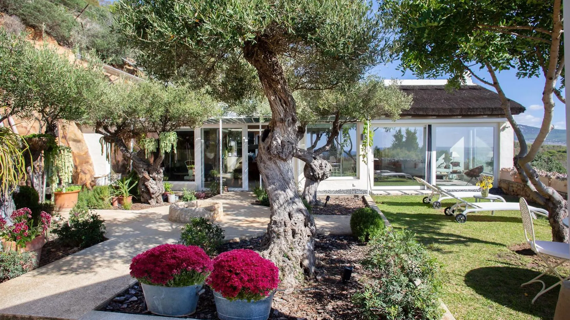 Love Garden Bolonia Spain