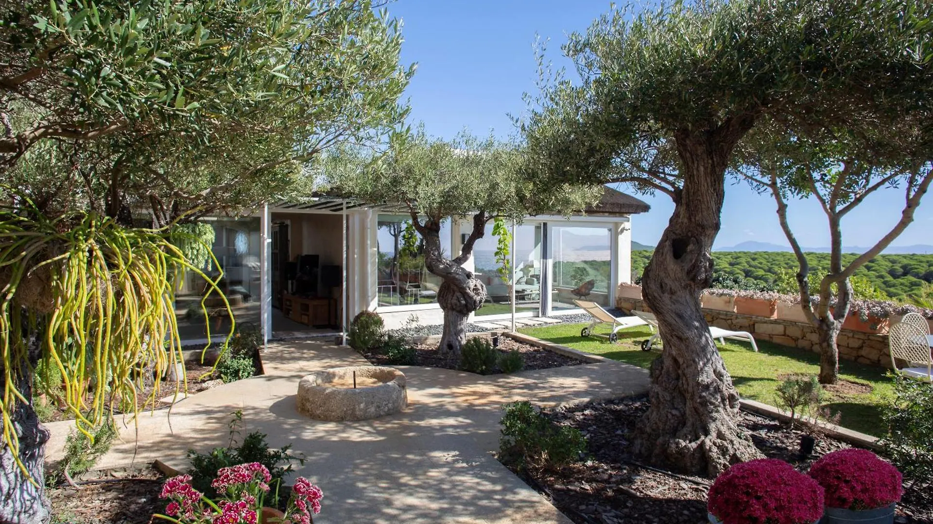 Holiday home Love Garden Bolonia Spain