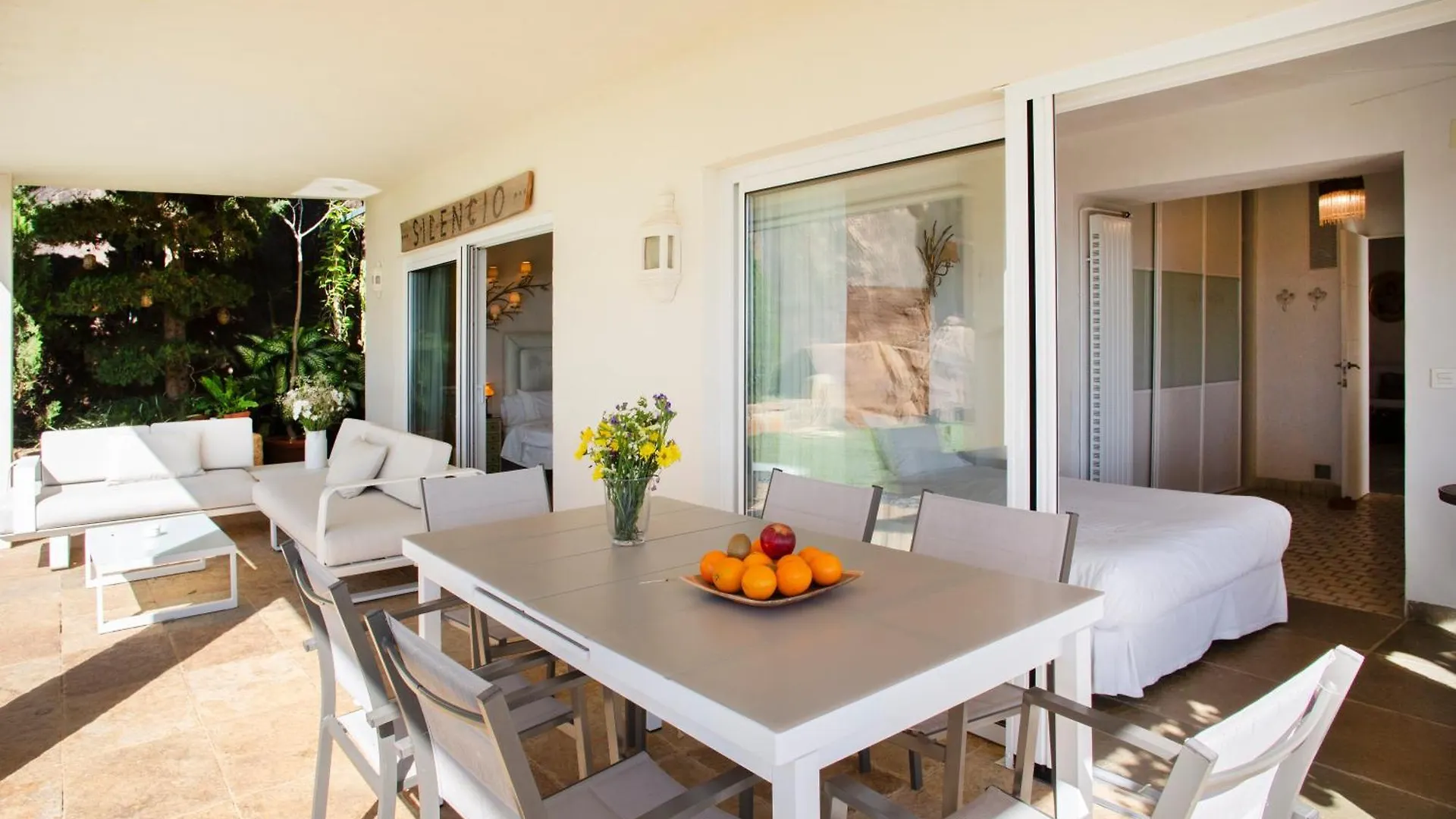 Holiday home Love Garden Bolonia Spain